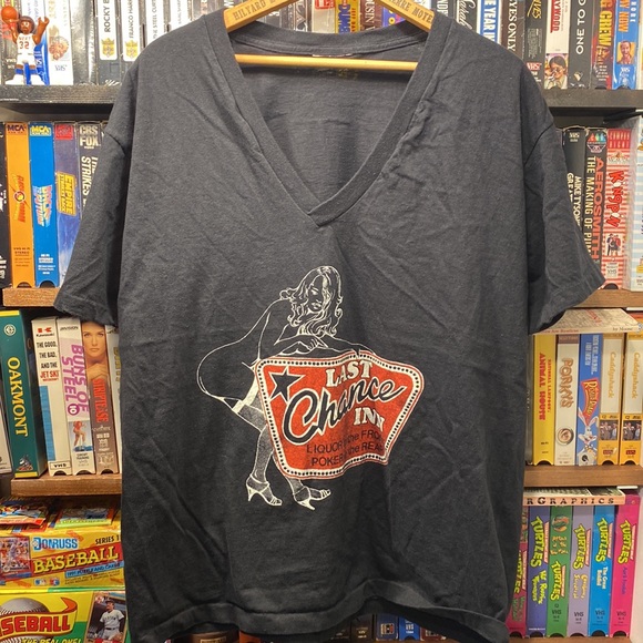 XL VINTAGE 80s DEEP V WITH NUDE HUMOROUS SINGLE STITCH - Picture 3 of 6